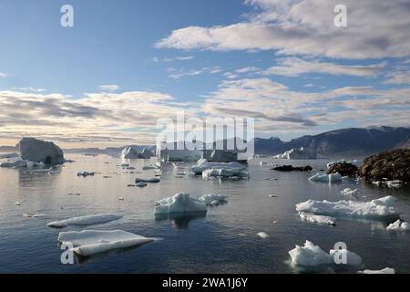 Blick auf Eisberge im Uummannaq-Fjord, Grönland, Dänemark Stockfoto