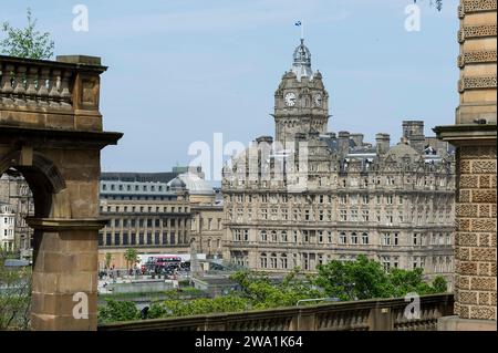 Edimbourg - mai 2014 Edimbourg, capitale de l'Ecosse EST une ville moyen-ageuse d'envergure humaine. Edinburgh, die Hauptstadt Schottlands, ist eine Mitte Stockfoto