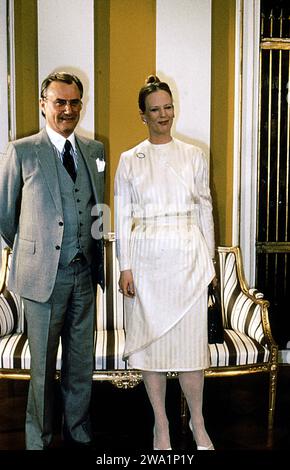 Kopenhagen / Dänemark, Datei hitorische Bilder 14. März 1990   H.M.Königin Margrethe II. Und Prinz Henrik von Dänemark treffen sich im Schloss Amalienborg in danis cpial Kopenhagen Dänemark mit der Presse. . Foto von Francis Joseph Dean/Dean Pitcures Stockfoto