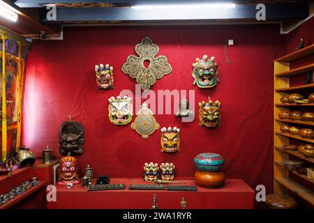 Souvenirs im Thokmed Yeshey Handicraft & Yathra Production Center, Chumey, Bumthang, Bhutan Stockfoto