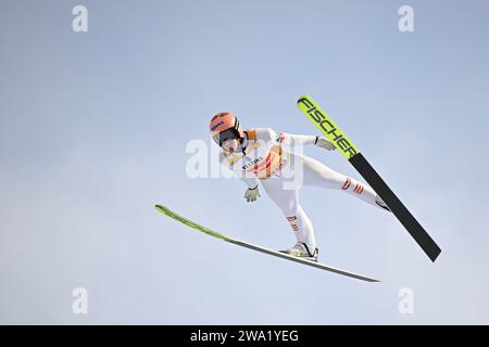 Januar 2024, Bayern, Garmisch-Partenkirchen: Skilanglauf, Skispringen, Weltmeisterschaft, vier-Hügel-Turnier, großer Hügel, Männer: Stefan Kraft (Österreich) in Aktion. Foto: Angelika Warmuth/dpa Stockfoto