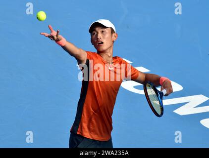 Hongkong, Südchina. Januar 2024. Der serbische Laslo Djere kehrt beim