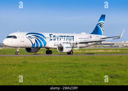 Egypt Air A320 Neo am Flughafen Amsterdam Stockfoto