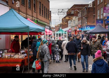 Großbritannien, England, Cheshire, Macclesfield, Mill Street, Weihnachtsmarkt Stockfoto