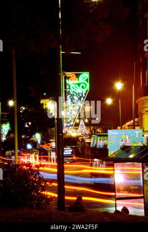 Bournemouth wird von mehr als 100 festlichen Lichtern mit Christmas Tree Wonderland beleuchtet. Stockfoto