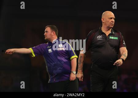 Alexandra Palace, London, Großbritannien. Januar 2024. 2023/24 PDC Paddy Power World Dart Championships Tag 14 Nachmittag Session; PDC-Ansager Russ Bray Credit: Action Plus Sports/Alamy Live News Stockfoto