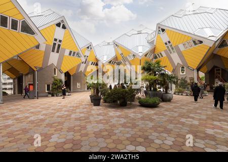 Cube Houses – innovative Cube Houses, die vom Architekten Piet Blom entworfen wurden. Stockfoto