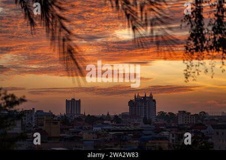 Sonnenaufgang über Phnom Penh, Kambodscha Stockfoto