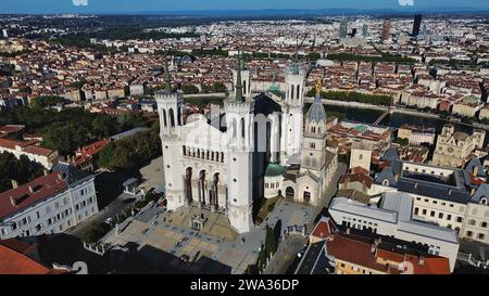 Drohnenfoto Notre-Dame de Fourvière Basilika Lyon Frankreich europa Stockfoto