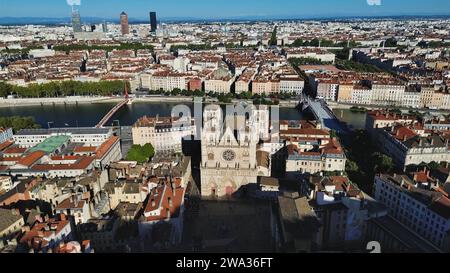 Drohnenfoto Saint-Jean-Baptiste Kathedrale Lyon Frankreich europa Stockfoto