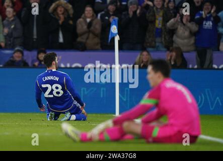 Tom Cannon aus Leicester City feiert das Eröffnungstreffer Stockfoto