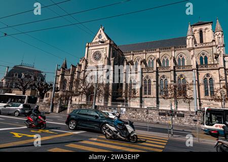 Genf, Schweiz - 25. März 2022: Die Basilika Notre-Dame von Genf ist die wichtigste römisch-katholische Kirche in Genf, Schweiz. Stockfoto