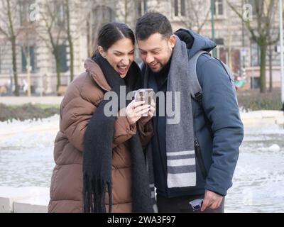 Mailand, Italien. Januar 2024. Silvester Piazza Castello Mailand, Momentaufnahmen von freudigen Momenten. Quelle: Unabhängige Fotoagentur/Alamy Live News Stockfoto