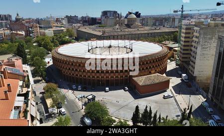 Drohnenfoto Zaragossa Stierkampfarena, Plaza de Toros de la Misericordia Zaragossa spanien europa Stockfoto