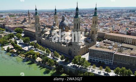 Drohnenfoto Nuestra Señora del Pilar Basilika, Basílica de Nuestra Señora del Pilar Zaragoza Spanien Europa Stockfoto