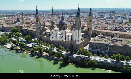 Drohnenfoto Nuestra Señora del Pilar Basilika Saragoza Spanien Europa Stockfoto