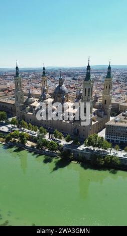 Drohnenfoto Nuestra Señora del Pilar Basilika, Basílica de Nuestra Señora del Pilar Zaragoza Spanien Europa Stockfoto