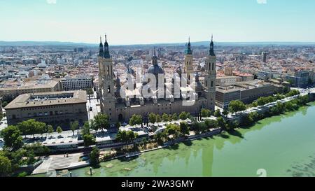 Drohnenfoto Nuestra Señora del Pilar Basilika, Basílica de Nuestra Señora del Pilar Zaragoza Spanien Europa Stockfoto