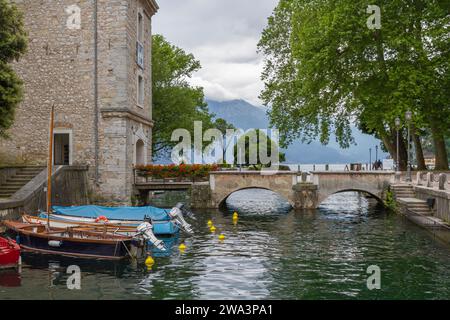 Eintritt in die mittelalterliche Rocca Festung und Museum, Riva del Garda, Gardasee Nord, Trient, Trentino-Südtirol, Italien, Europa Stockfoto