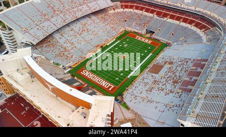 Austin, Texas - 27. Oktober 2023: Darrell K Royal Texas Memorial Stadium an der University of Texas at Austin Stockfoto