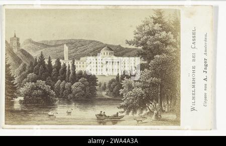 Fotoproduktion eines Gesichtsstiches auf Schloss Wilhelmshöhe in Kassel, 1860 - 1900 Fotografie. Besuchskarte Amsterdam Foto Support. Schloss Bergpark Wilhelmshöhe mit Pappalbumendruck Stockfoto