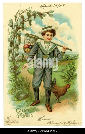 Original edwardianische Ostergrüßkarte mit Prägung, Junge mit Seemannsanzug und Fischernetz aus Eiern, datiert im April 1908 auf der Vorderseite., Großbritannien Stockfoto