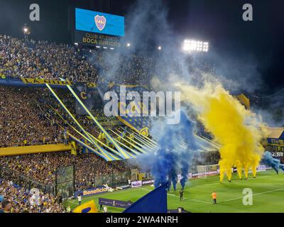 Buenos Aires, 9. april 2023. Boca Juniors Fans während des Spiels zwischen Boca Juniors und Colon. Stockfoto