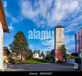 Oberndorf bei Salzburg: Stille Nachtkapelle, Wasserturm in Flachgau, Salzburg, Österreich Stockfoto