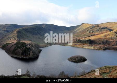 Der Blick in Richtung Riggindale, Kidsty Pike und High Street Fells von der alten Leichenstraße oberhalb von Haweswater, Lake District, Cumbria, Großbritannien Stockfoto