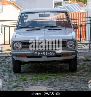 Der Datsun 1200 wurde von Nissan Motor Co., Ltd. Hergestellt In Japan war er als Datsun Sunny 1200 bekannt. Es wurde in Japan 1970–1972, Nordamerika in verkauft Stockfoto