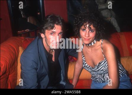 Schauspieler Mark Keller und Jasmin gerat bei der Filmpremiere vom deutschen Actionthriller Film 'I love you Baby', Mallorca 2000. Stockfoto