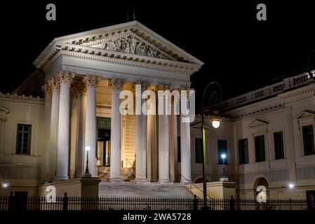 Law Court, ein neoklassizistisches Gebäude, Montpellier, Herault Department und Occitanie Region. Frankreich Stockfoto