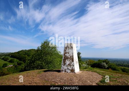 Trig Point auf Chase End Hill, Herefordshire, dem Beginn der Malvern Hills. - 21. Mai 2023 Foto von Andrew Higgins/Thousand Word Media Ltd Stockfoto