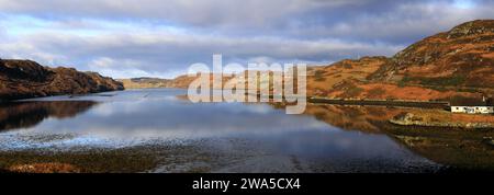 Blick auf Loch Inchard, das nördlichste Meeresloch, vom Dorf Rhiconich, Sutherland, Nordwest Schottland, Großbritannien Stockfoto