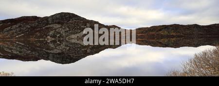 Blick auf Loch Dubhaird Mor oder Loch Duart, Scottish Highlands, Großbritannien Stockfoto