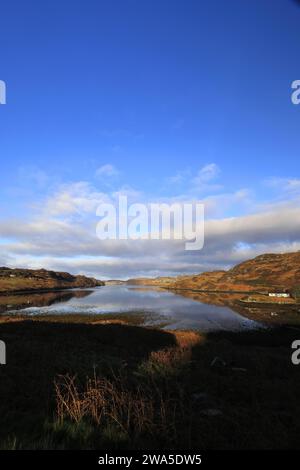 Blick auf Loch Inchard, das nördlichste Meeresloch, vom Dorf Rhiconich, Sutherland, Nordwest Schottland, Großbritannien Stockfoto