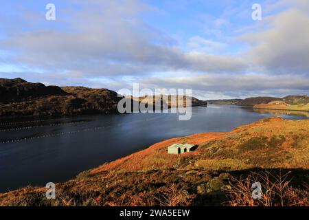 Blick auf Loch Inchard, das nördlichste Meeresloch, vom Dorf Rhiconich, Sutherland, Nordwest Schottland, Großbritannien Stockfoto