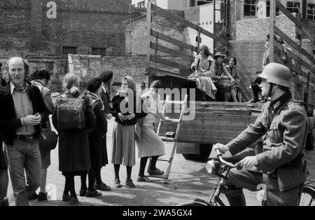 Ansichten eines Clowns, Spielfilm nach der Erzählung von Heinrich Böll, Deutschland 1976, Regie: Vojtech Jasny, Darsteller: Komparsen Stockfoto