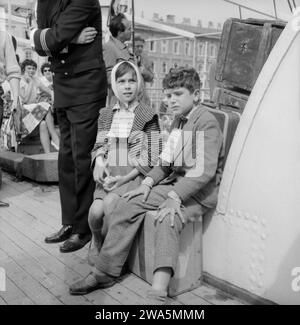 Schachnovelle, alias Gehirnwäsche, Spielfilm nach dem gleichnamigen Roman von Stefan Zweig, Deutschland 1960, Regie: Gerd Oswald, zwei Kinderkomparsen Stockfoto