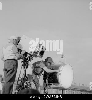 Schachnovelle, alias Gehirnwäsche, Spielfilm nach dem gleichnamigen Roman von Stefan Zweig, Deutschland 1960, Regie: Gerd Oswald, das Beleuchterteam Stockfoto