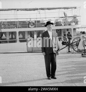 Schachnovelle, alias Gehirnwäsche, Spielfilm nach dem gleichnamigen Roman von Stefan Zweig, Deutschland 1960, Regie: Gerd Oswald, Komparse im Hafen Stockfoto