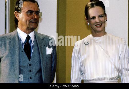 Kopenhagen / Dänemark, File Hitorical images 14 March 1990 )  S.M. die Königin Margrethe II. Und Prinz Henrik von Dänemark treffen die Presse im Schloss Amalienborg in danis cpial Kopenhagen Dänemark. . .Foto von Francis Joseph Dean/Dean Pitcures) Stockfoto