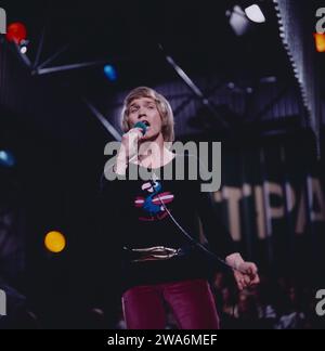 Hitparade, ZDF Musiksendung, 1971, Schlagersänger Oliver Bendt. Hitparade, TV-Musikshow, 1971, deutscher Popsänger Oliver Bendt. Stockfoto