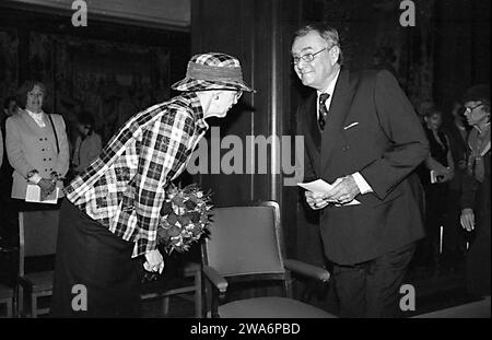 DATUM NICHT ANGEGEBEN KOPENHAGEN/DÄNEMARK. HMdie Königin Margrethe II. Und prine Henrik von Dänemark kommen jährlich an der Universität Kopenhagen an Stockfoto