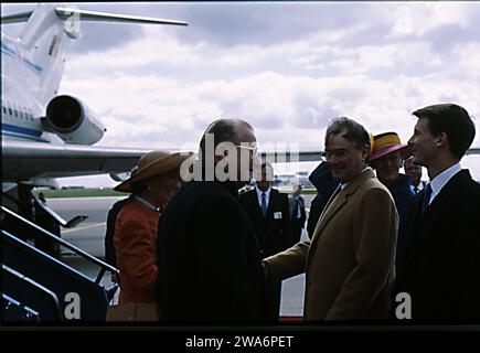 Kopenhagen/Dänemark/   HMQueen Margrethe II. Und Prinz Hnerik von Dänemark und andere Familienmitglieder begrüßen Belgien König Albert und Königin Poala von Belgien bei ihrem offiziellen Staatsbesuch in Dänemark, Begrüßung auf dem Kopenhagener Flughafen in Kastrup Stockfoto