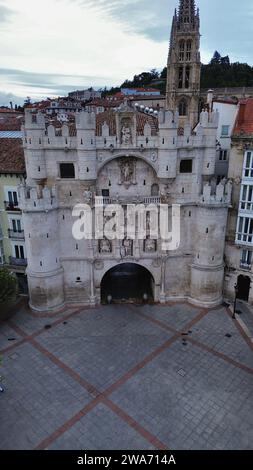Drohnenfoto Santa Maria Arc, Arco de Santa María Burgos Spanien Europa Stockfoto