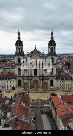 Drohnenfoto Nancy Cathedral Frankreich Europa Stockfoto