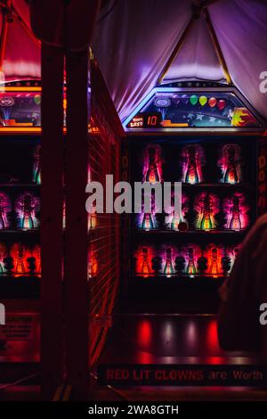 Das Arcade-Spiel „Down the Clown“ ist Teil der „Skill Wall“-Serie von ICE in Seattle's gameworks Stockfoto