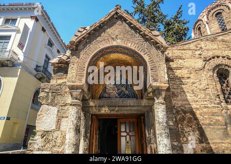 Athen: Heilige Universitätskirche der Darstellung der Jungfrau Maria - Panagia Kapnikarea. Griechenland. Stockfoto