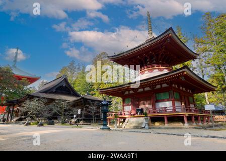 Tempelpagode auf dem heiligen Berg Koyasan, Japan Dai Garan Buddhist Tempel in Koyasan, Japan Stockfoto